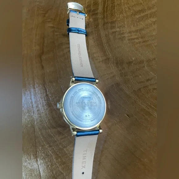 Beautiful Timex watch - Picture 5 of 8